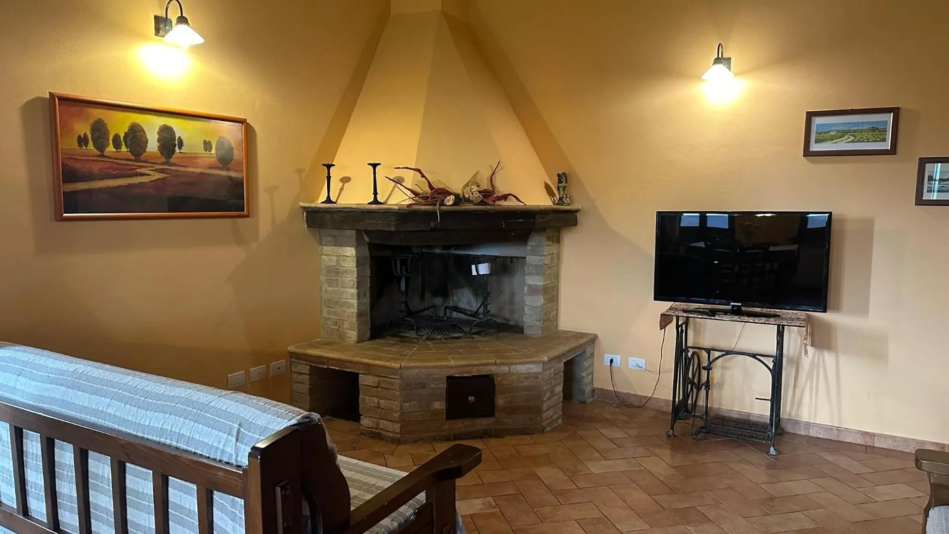 Agriturismo S. Eurosia Montalcino 0*,  Italy